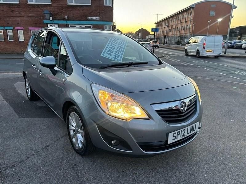 Używany Vauxhall Meriva Active 100 KM (73 kW) 2012 Srebrny Minivan