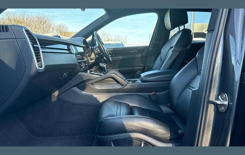 Used Porsche Cayenne S 434 HP (319 kW) 2019 Grey SUV