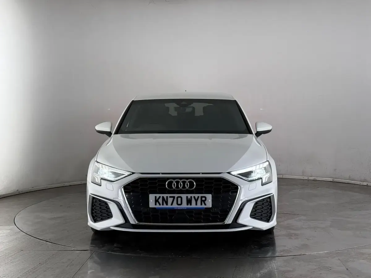 Usado Audi A3 Sportback S-Line 150 HP (110 kW) 2020 Branco Citadino