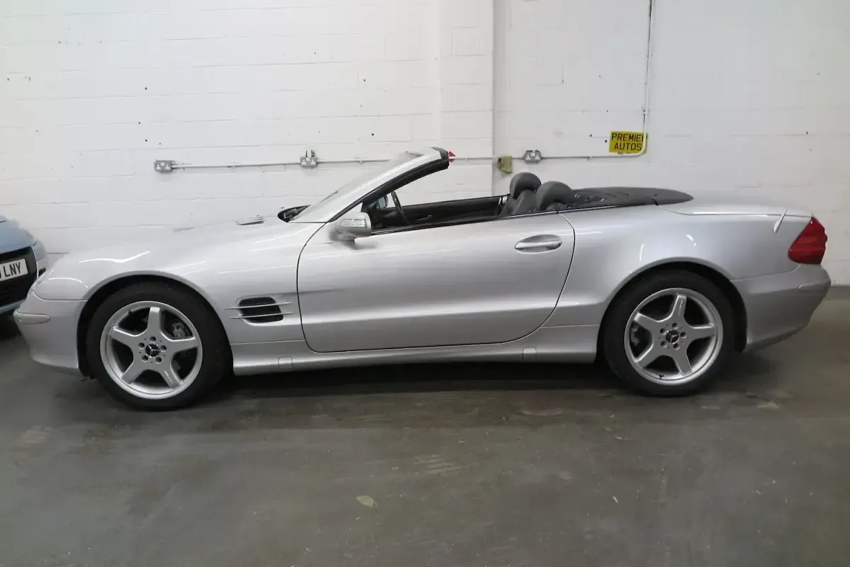 Used Mercedes SL350 245 HP (180 kW) 2005 Silver Cabriolet