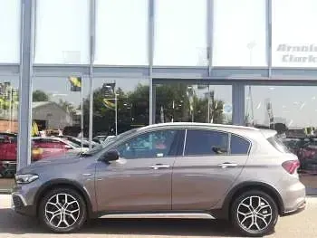Used Fiat Tipo Cross 100 HP (73 kW) 2021 Grey Hatchback