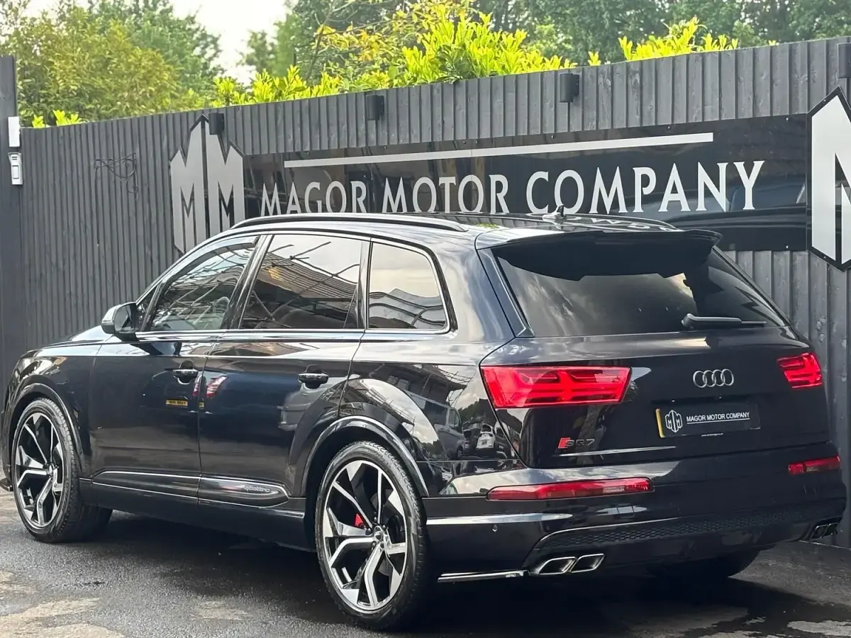 Used Audi SQ7 Performance 435 HP (319 kW) 2018 Black SUV