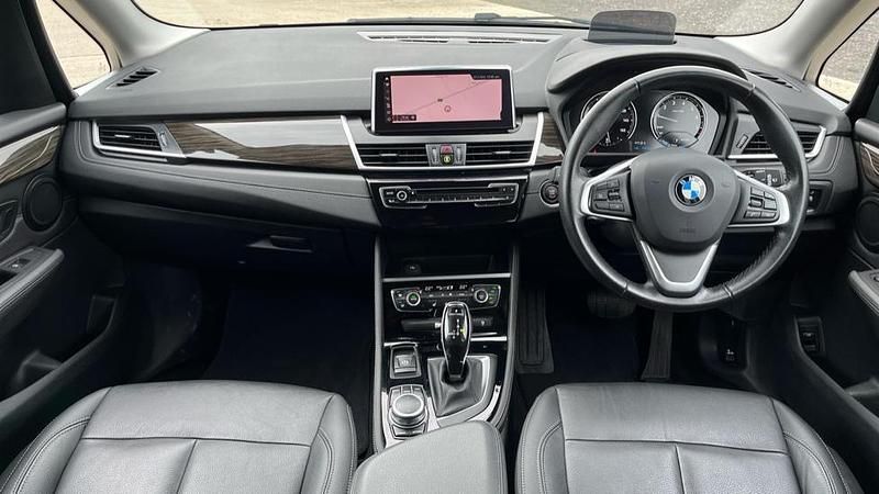 Used BMW 218 Active Tourer Luxury Line 138 HP (101 kW) 2020 Blue MPV