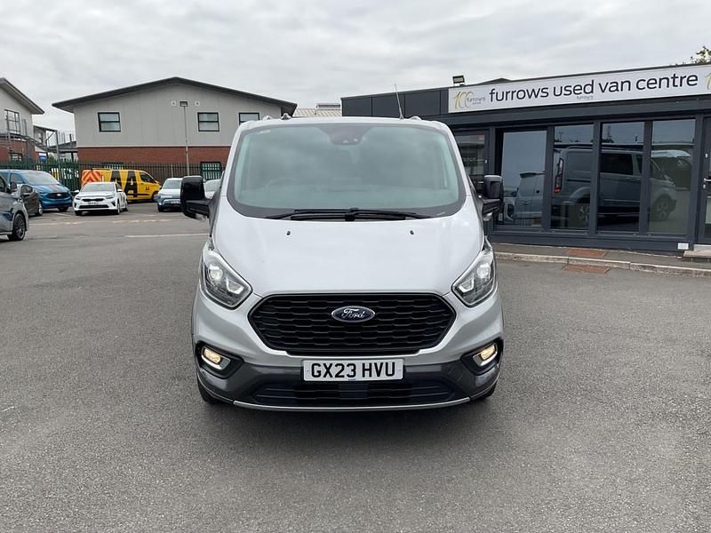 Usado Ford Transit Custom Active 170 HP (125 kW) 2023 Prateado Van