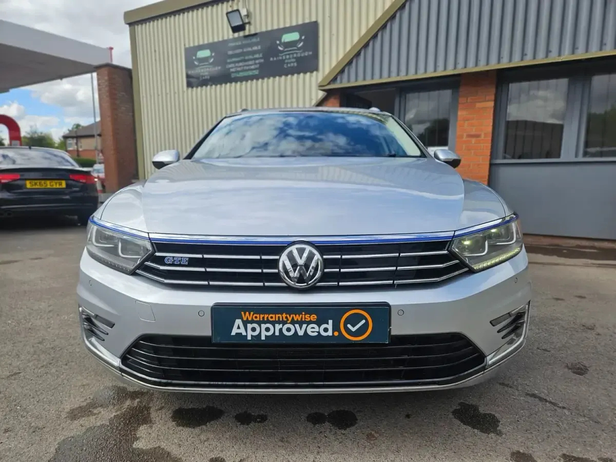 Begagnad VW Passat GTE 218 HK (160 kW) 2018 Silver Kombi