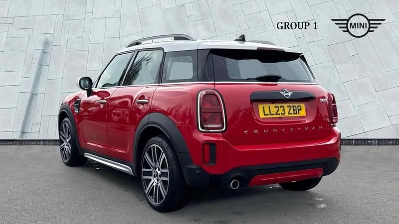Used Mini Cooper Countryman Comfort 136 HP (100 kW) 2023 Chili red SUV