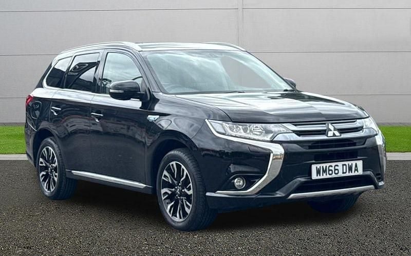 Używany Mitsubishi Outlander P-HEV 203 KM (149 kW) 2016 Kombi