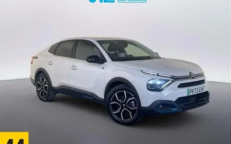 Used Citroën e-C4 Shine 100 kW (136 HP) 2023 Sedan