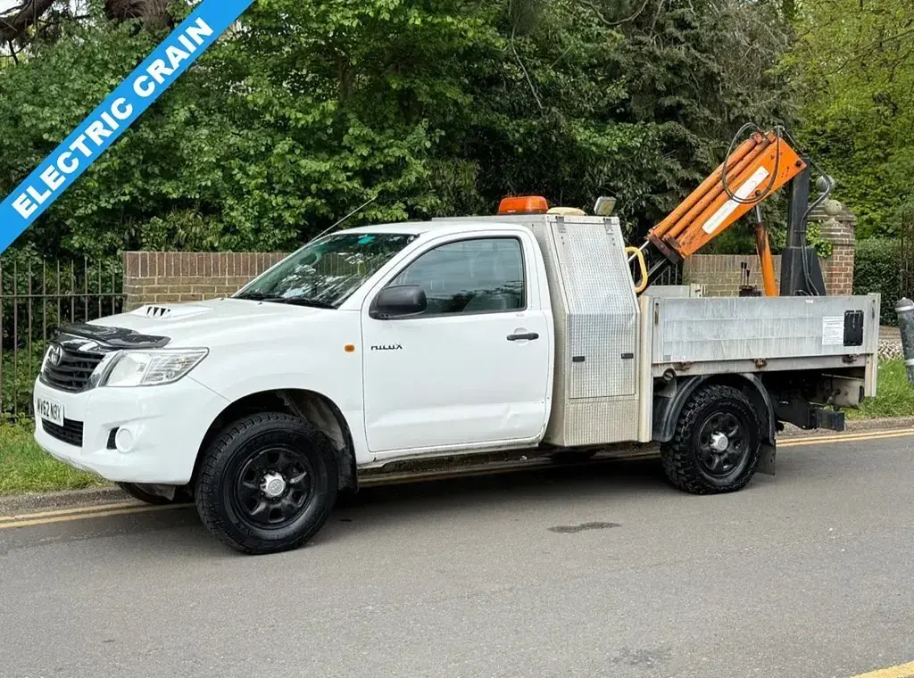 Usado Toyota HiLux 144 HP (105 kW) 2013 Branco Pickup
