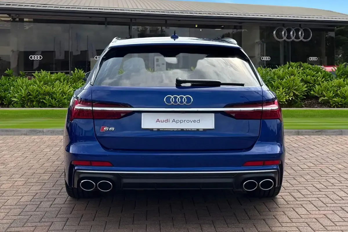 Used Audi S6 Advanced 344 HP (253 kW) 2023 Blue Estate