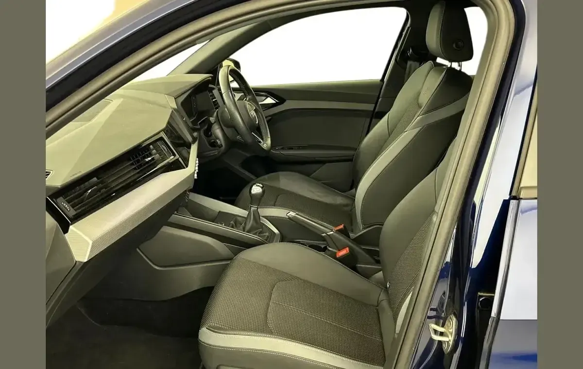 Used Audi A1 S-Line 108 HP (79 kW) 2023 Blue SUV