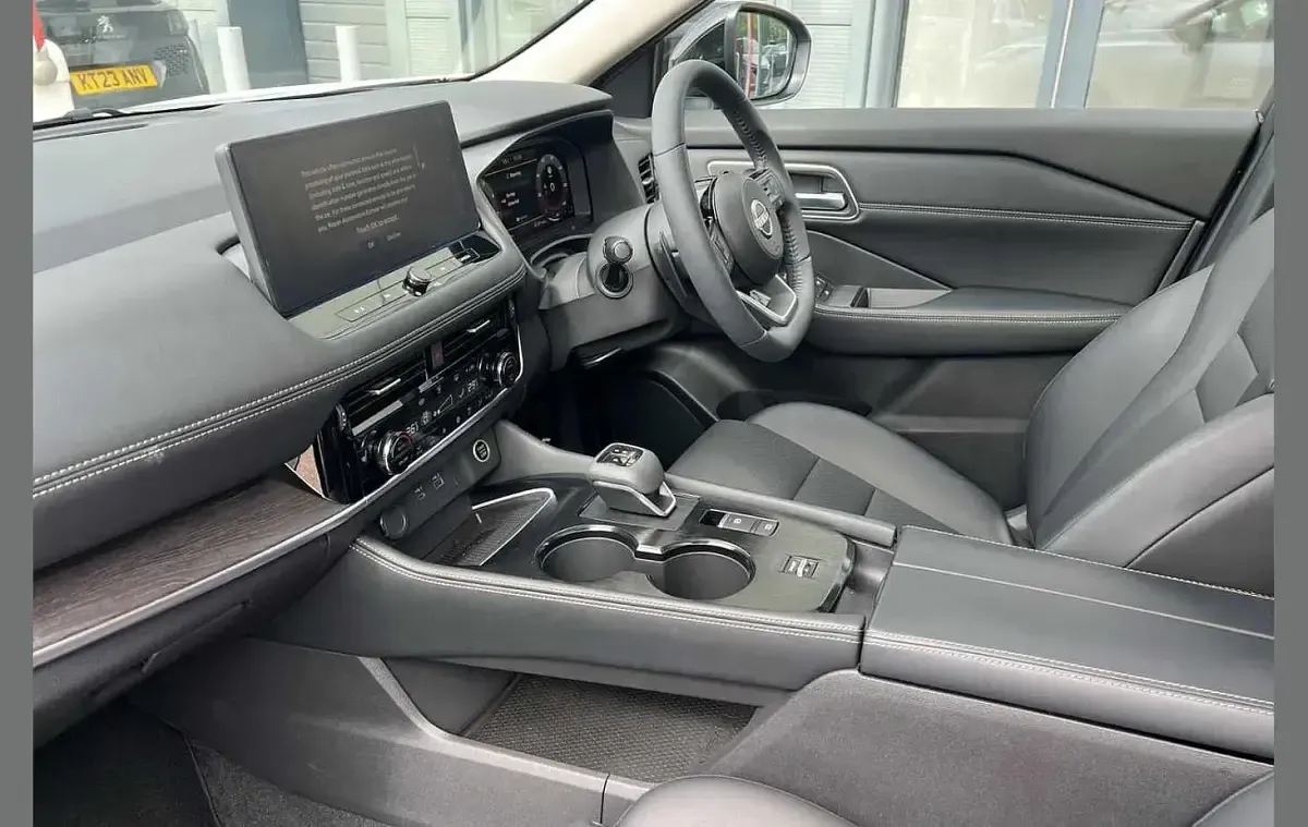 Used Nissan X-Trail Tekna 204 HP (150 kW) 2026 White SUV