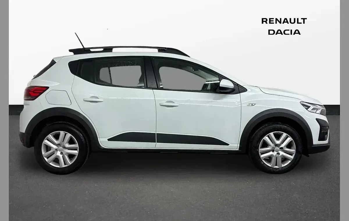 Used Dacia Sandero Expression 99 HP (72 kW) 2024 White Hatchback