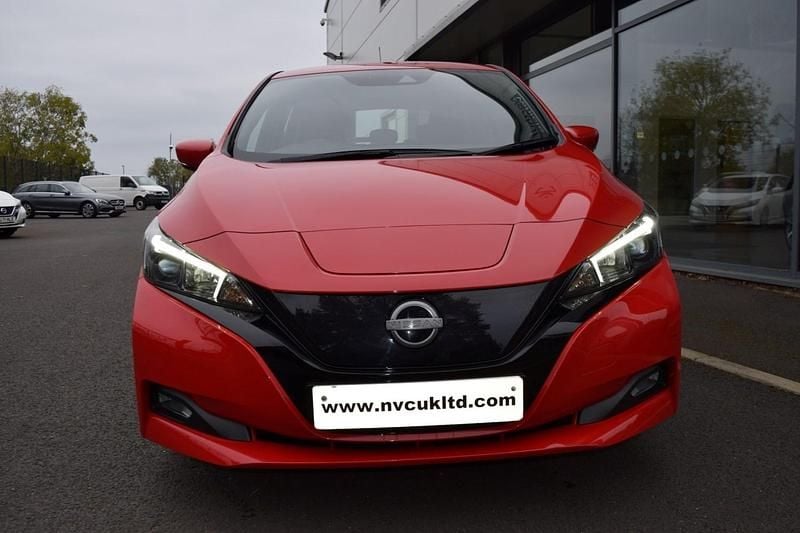 Used Nissan Leaf Acenta 110 kW (150 HP) 2022 Red Hatchback
