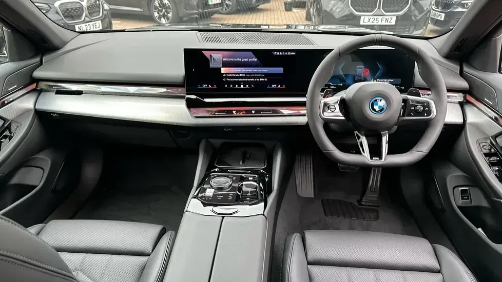 Used BMW 530e M Sport 295 HP (216 kW) 2026 Black Estate