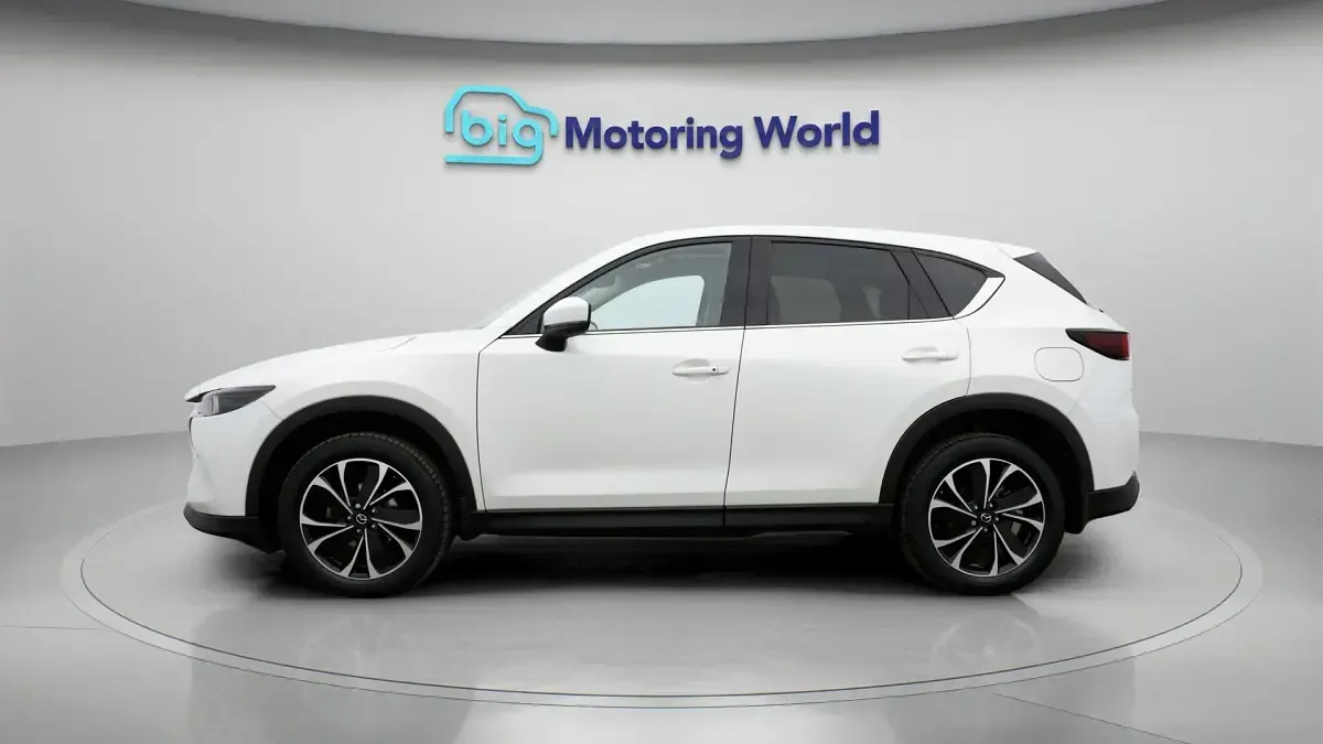 Begagnad Mazda CX-5 Exclusive-Line 165 HK (121 kW) 2023 Vit SUV