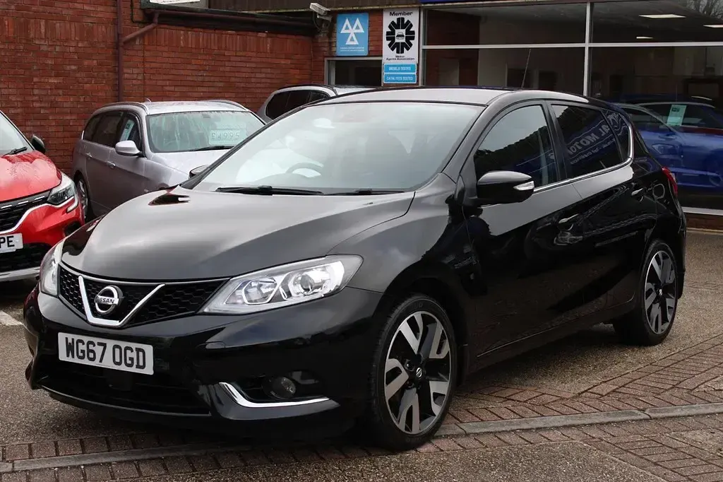 Używany Nissan Pulsar S 110 KM (80 kW) 2017 Czarny Hatchback