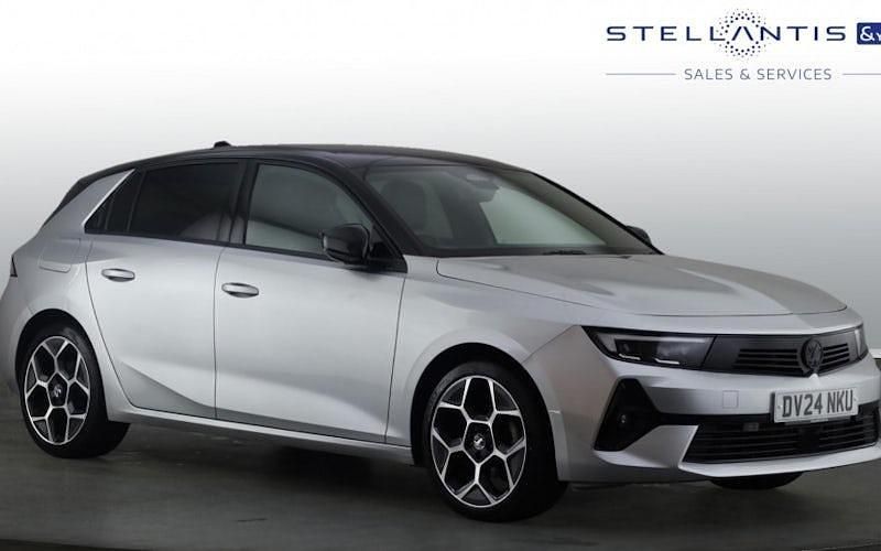 Grey Used 2024 Vauxhall Astra Ultimate Hatchback | £18,641 (Fair price) - Image 1/4