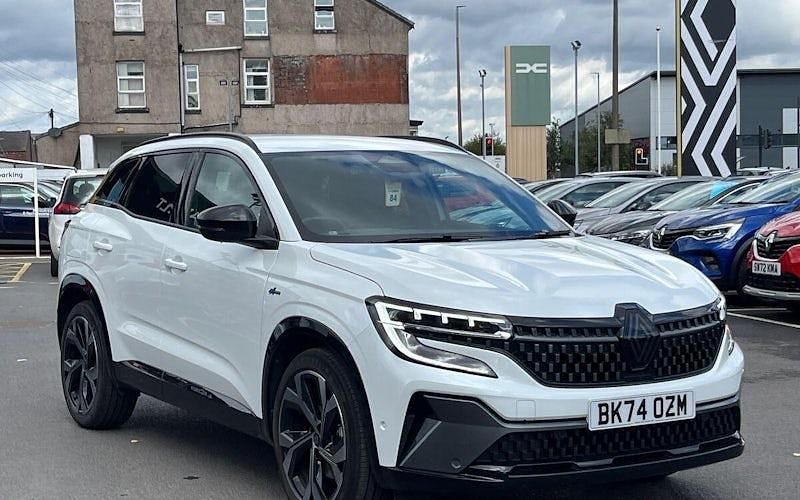 White Used 2024 Renault Austral Techno Esprit Alpine SUV | £26,193 (Fair price) - Image 1/3