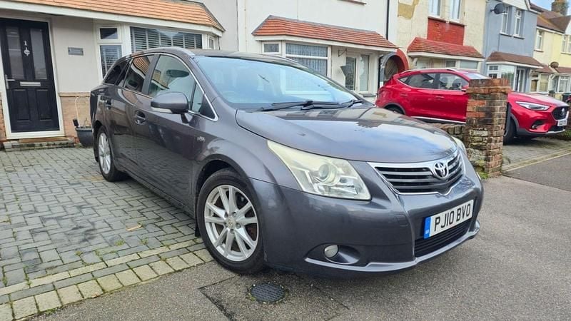 Grey Used 2010 Toyota Avensis Estate | £4,995 (Fair price) - Image 1/4