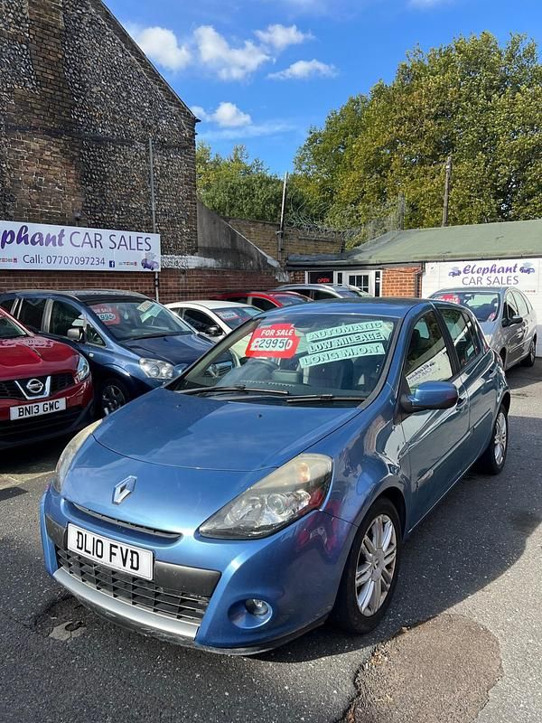 Blue Used 2010 Renault Clio II Initiale Hatchback | £2,995 (Fair price) - Image 1/4