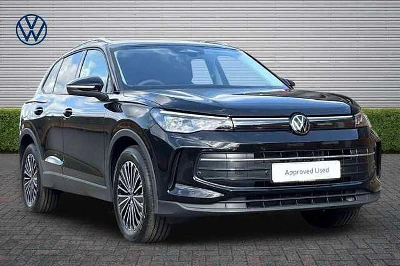 New VW Tiguan Match 150 HP (110 kW) 2025 Black SUV