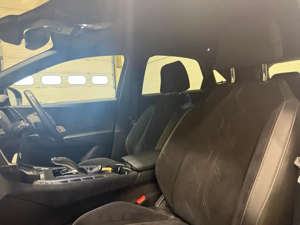 Used DS Automobiles DS7 Crossback Performance Line Plus 130 HP (95 kW) 2024 Blue SUV