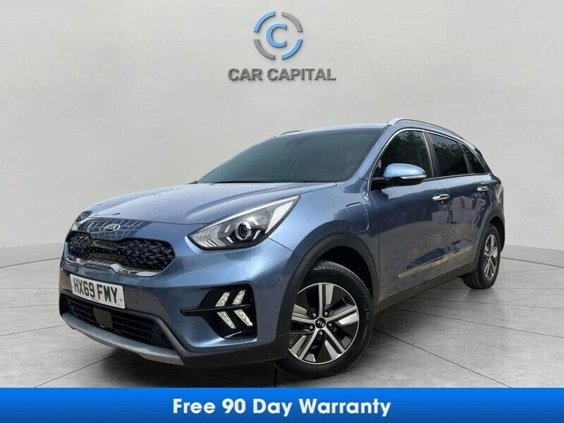 Blue Used 2020 Kia Niro 3 SUV | £17,950 (Fair price) - Image 1/3
