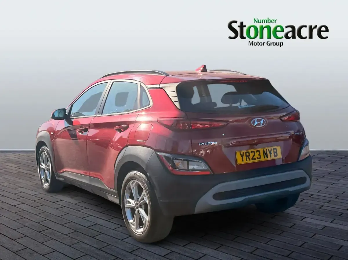 Second-hand Hyundai Kona SE 120 CP (88 kW) 2023 Roșu SUV