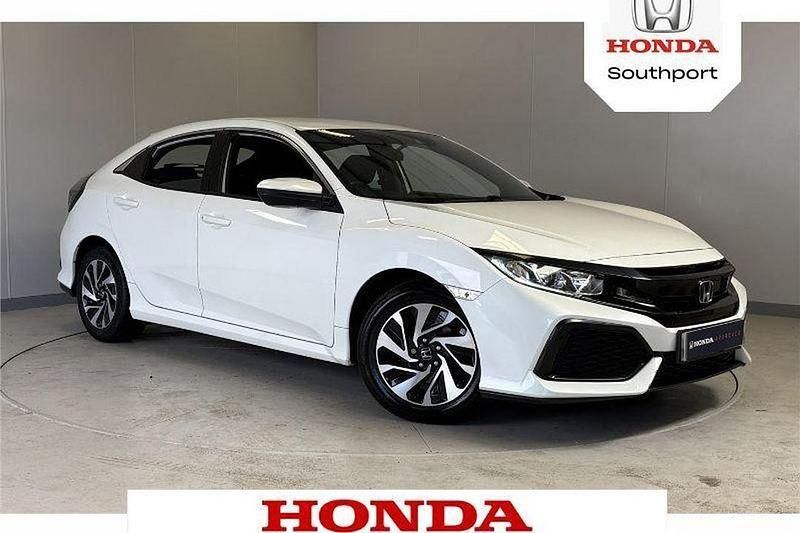 Platinum white Used 2019 Honda Civic SE Hatchback | £11,757 (Good price) - Image 1/4