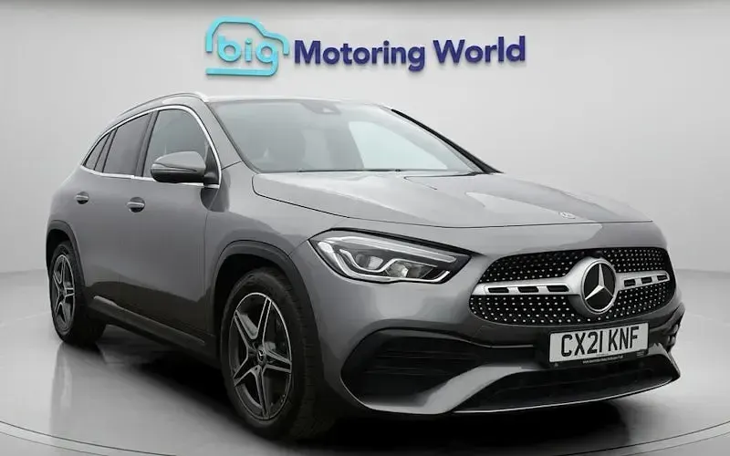 Usado Mercedes GLA200 AMG line 150 HP (110 kW) 2021 SUV