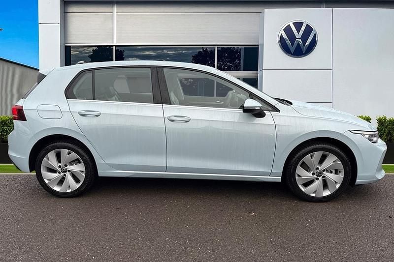 New VW Golf VIII Style 204 HP (150 kW) 2025 Blue Hatchback