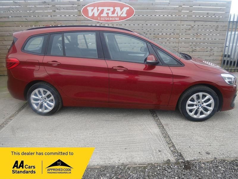 Used BMW 218 Impressive 150 HP (110 kW) 2018 Red Estate