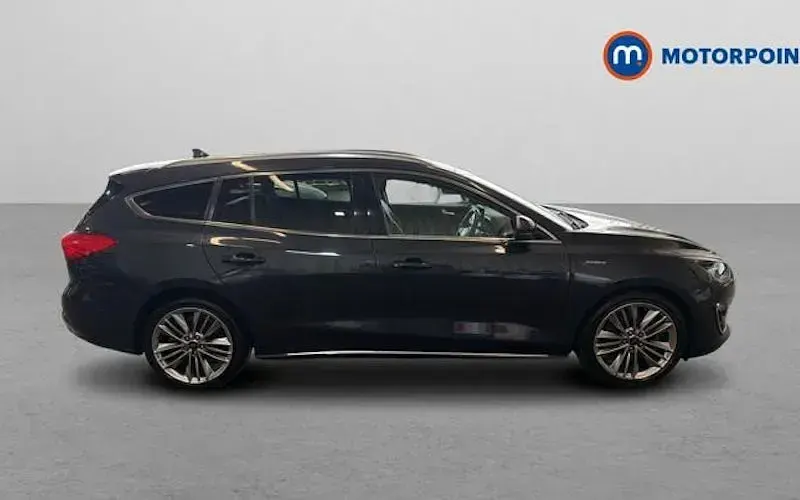 Used Ford Focus Vignale 150 HP (110 kW) 2020 Blue Estate