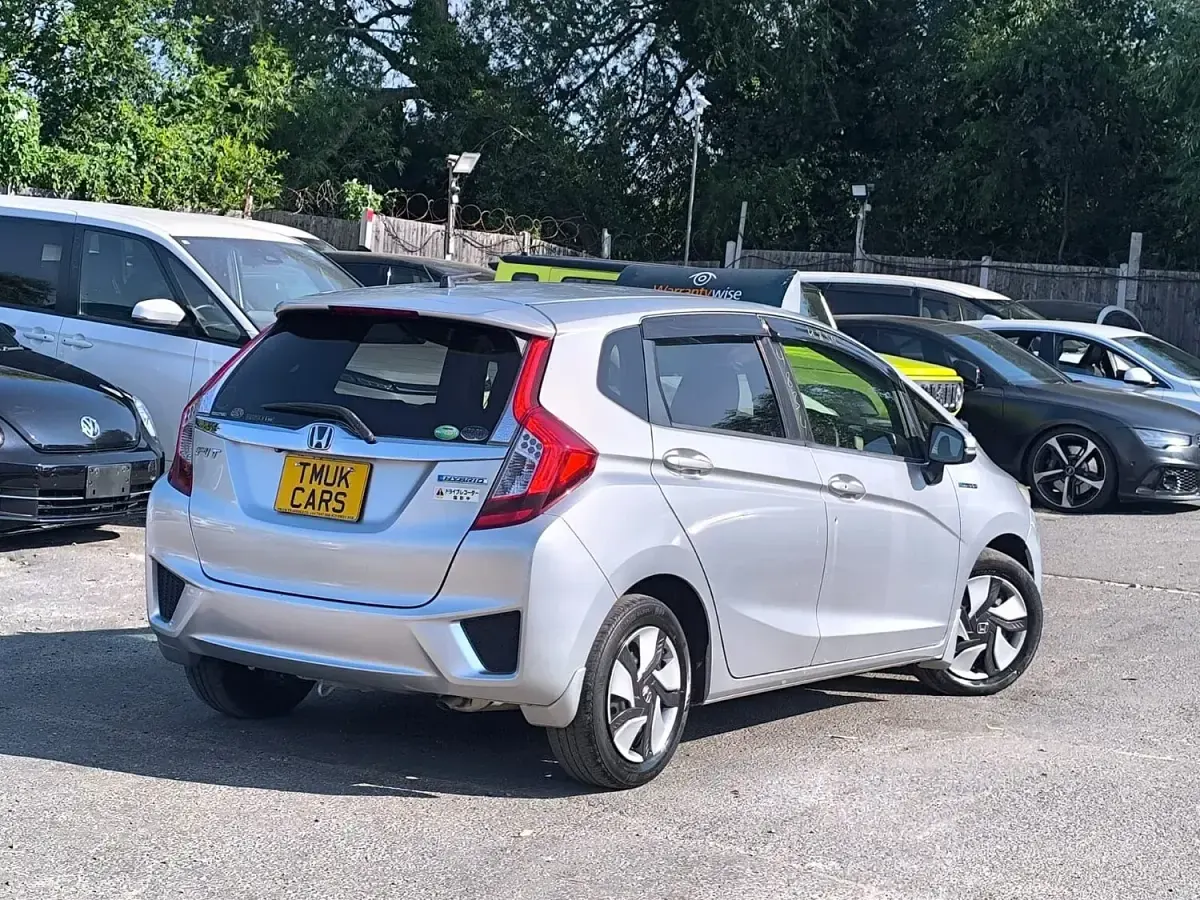 Used Honda Jazz Hybrid 2013 Silver Hatchback