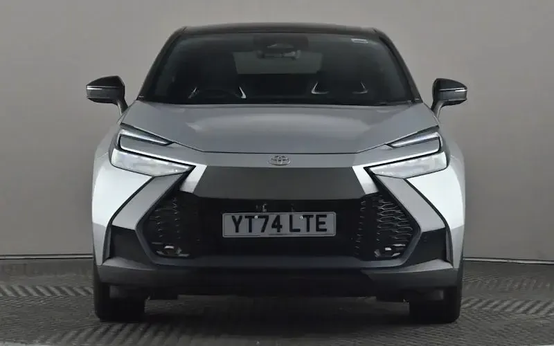 Used Toyota C-HR 223 HP (164 kW) 2026 SUV