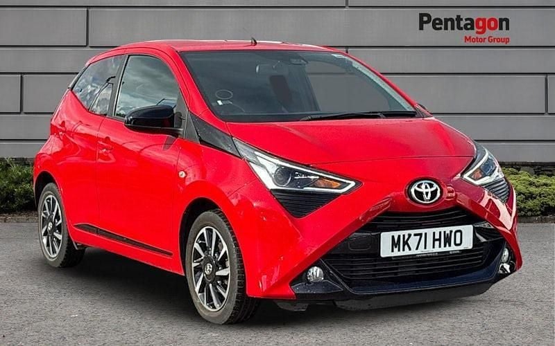 Red Used 2021 Toyota Aygo Trend Hatchback | £9,650 (Fair price) - Image 1/4