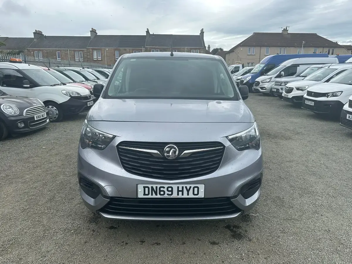 Used Vauxhall Combo Sportive 75 HP (55 kW) 2019 Grey MPV