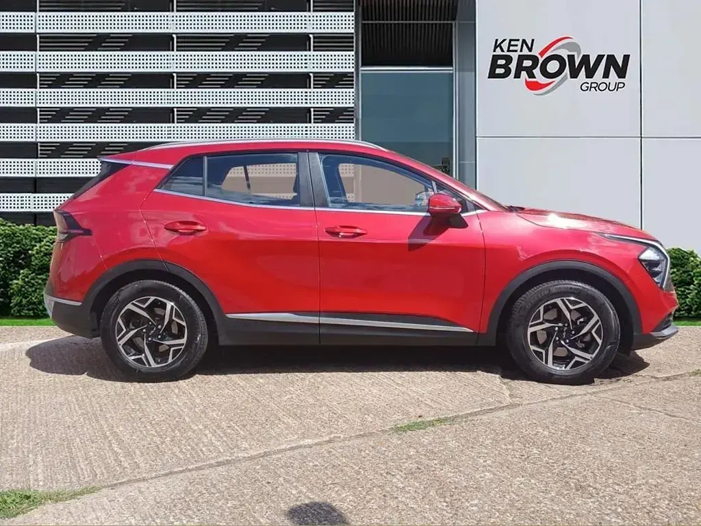 Used Kia Sportage 2025 Red SUV