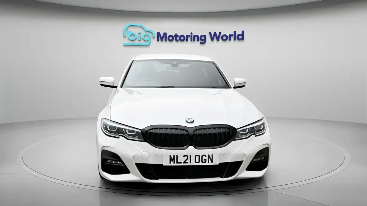 Used BMW 320 M Sport 184 HP (135 kW) 2021 White Sedan