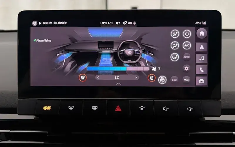 Used MG MG4 EV Trophy 150 kW (204 HP) 2023 Black Hatchback