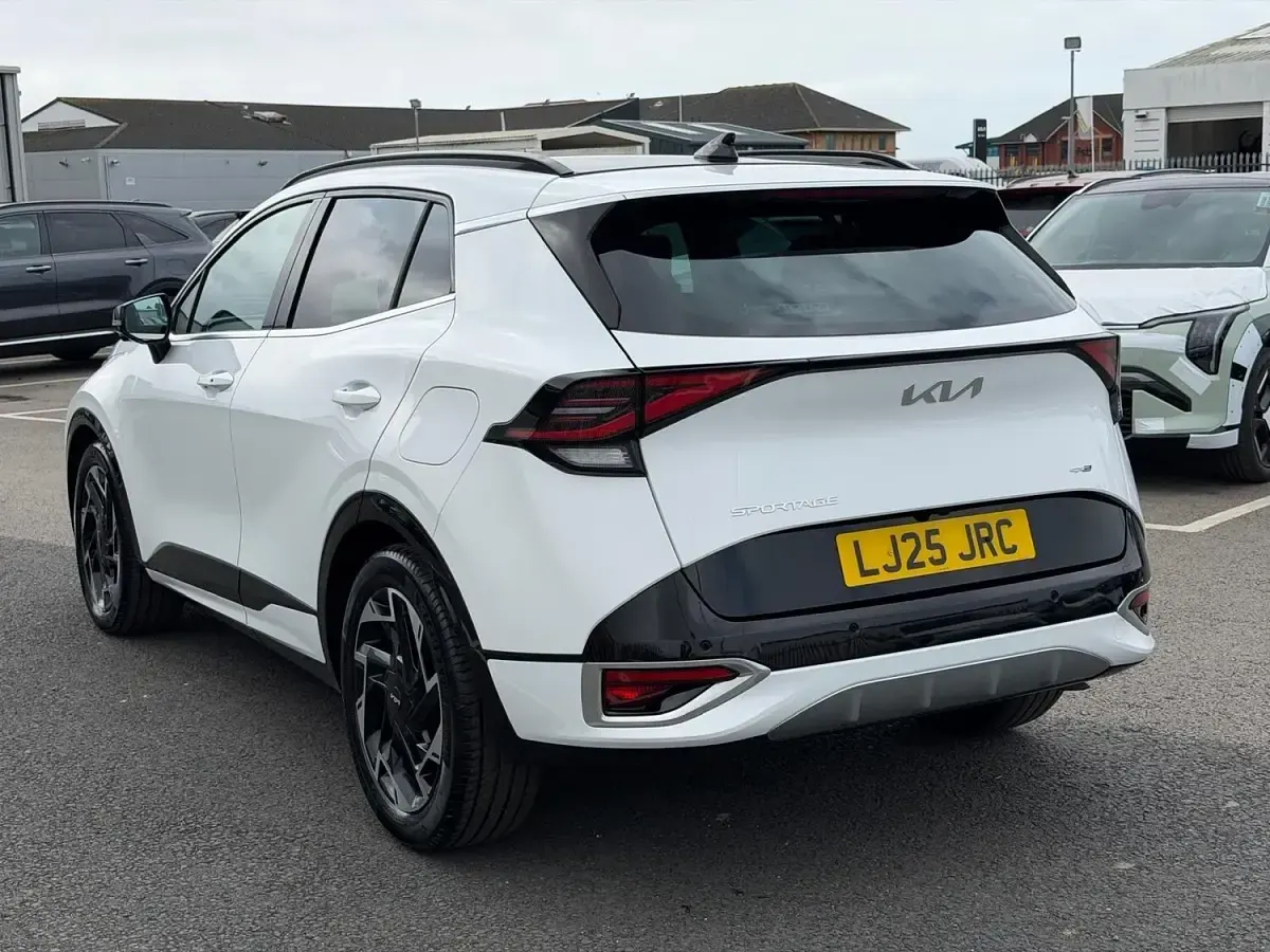 Used Kia Sportage GT-Line S 157 HP (115 kW) 2025 White SUV
