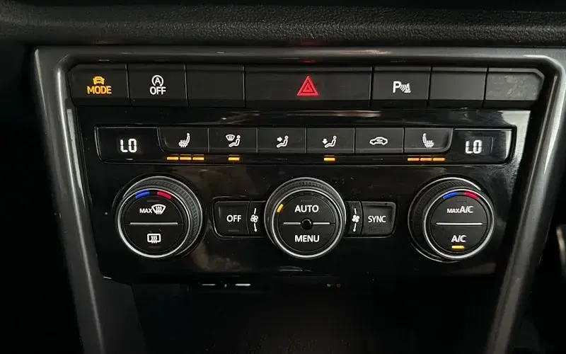 Used VW T-Roc R-line 150 HP (110 kW) 2021 Silver SUV