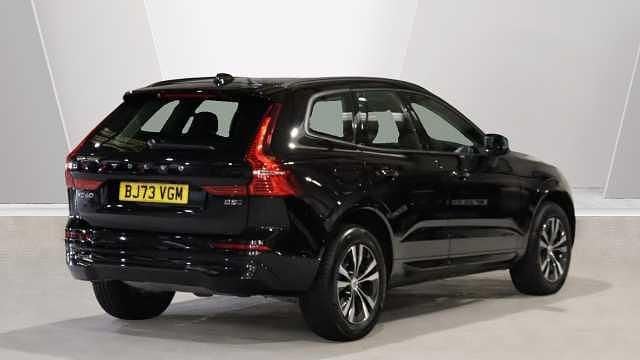 Used Volvo XC60 Core 250 HP (183 kW) 2024 SUV