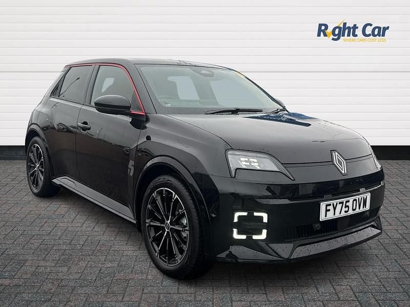 New Renault R5 Iconic 88 kW (120 HP) 2025 Diamond black  Hatchback