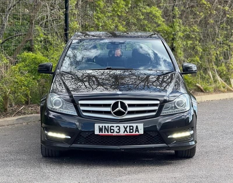 Usado Mercedes C250 AMG 201 HP (147 kW) 2013 Preto Sedan