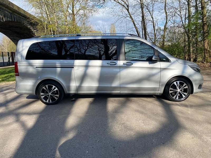 Used Mercedes V220 163 HP (119 kW) 2016 Silver MPV