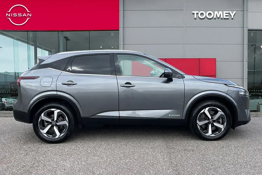 Used Nissan Qashqai N-Connecta 187 HP (137 kW) 2024 Grey SUV