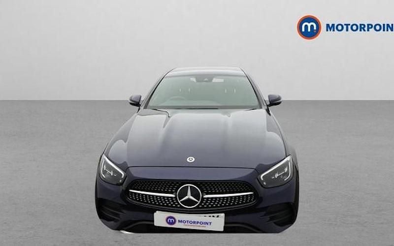 Used Mercedes E200 AMG line 200 HP (147 kW) 2022 Blue Sedan