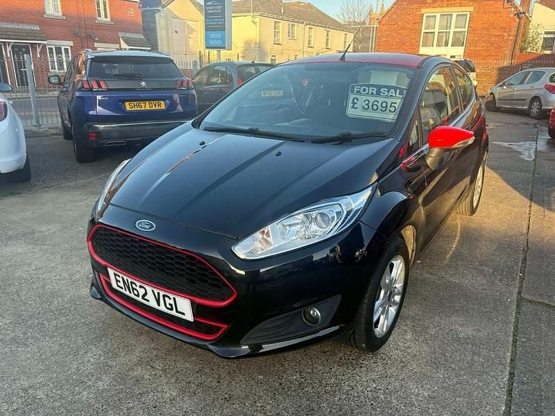 Used Ford Fiesta Zetec 82 HP (60 kW) 2013 Black Hatchback